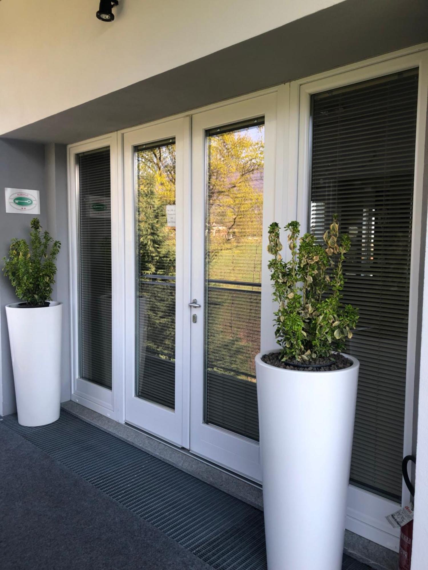 Prealpina Hotel Bagnolo Piemonte エクステリア 写真