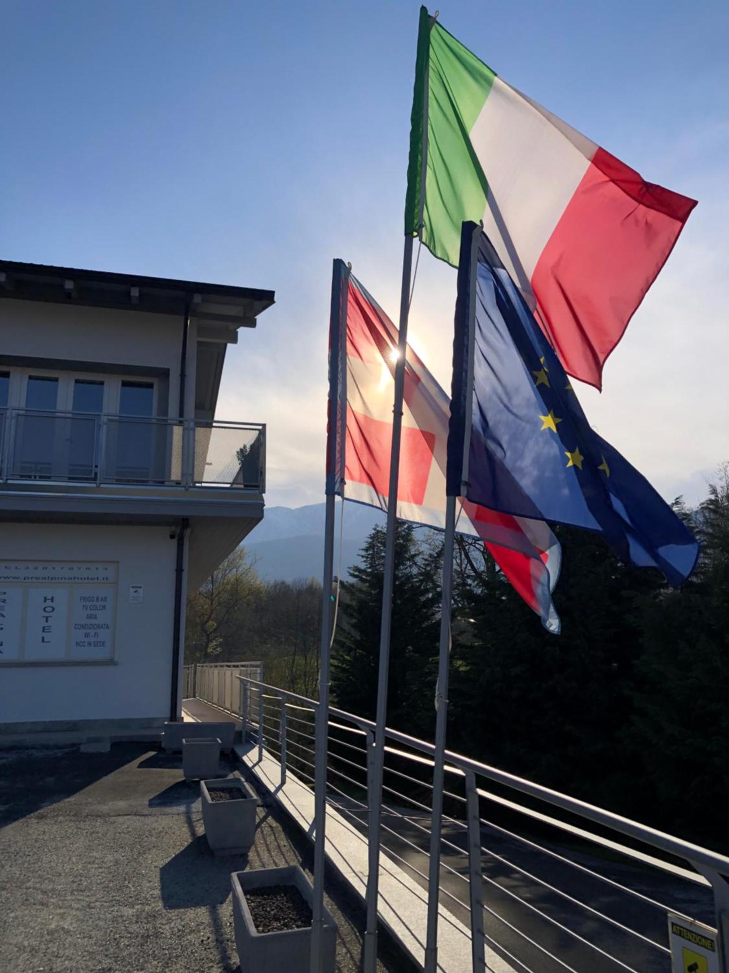 Prealpina Hotel Bagnolo Piemonte エクステリア 写真